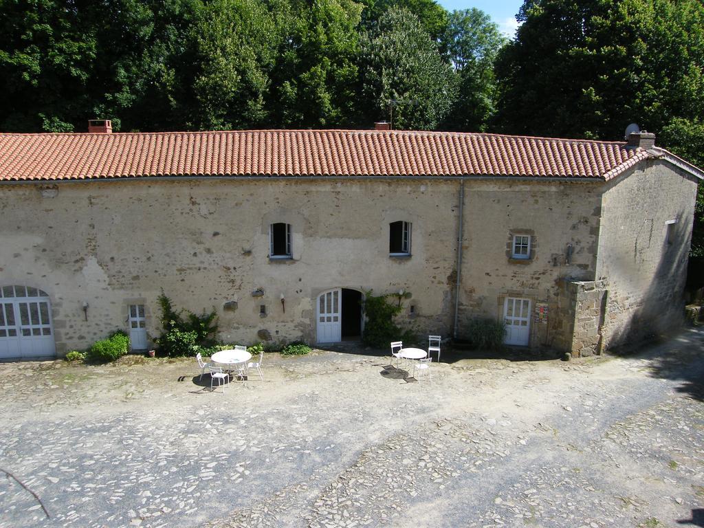 La Loge Du Chateau Saint-Dier-d'Auvergne Екстер'єр фото